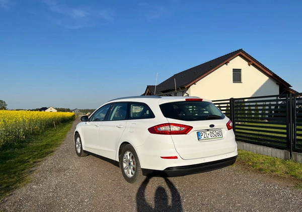 Ford Mondeo cena 51000 przebieg: 190000, rok produkcji 2016 z Złotów małe 326